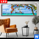 Leuchtbild Dia Rote Blueten Und Tuerkisfarbenes Meer Panorama Produktvorschau mit dem Bild Rote Blüten und Türkisfarbenes Meer im Format Panorama.