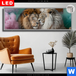 Leuchtbild Dia Sanfte Loewenmomente In Buntem Nebel Panorama Produktvorschau mit dem Bild Sanfte Löwenmomente in buntem Nebel im Format Panorama.