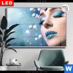 Leuchtbild Dia Schoenheit In Blau Weiss Querformat Produktvorschau mit dem Bild Schönheit in Blau & Weiss im Format Querformat.