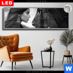 Leuchtbild Dia Seelenblick Loewe Frau Panorama Produktvorschau mit dem Bild Seelenblick - Löwe & Frau im Format Panorama.