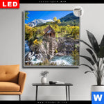 Leuchtbild Dia Waldhuette Am Fluss Quadrat Produktvorschau mit dem Bild Waldhütte am Fluss im Format Quadrat.