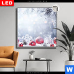 Leuchtbild Dia Weihnachtskugeln Im Winterwunderland Quadrat Produktvorschau mit dem Bild Weihnachtskugeln im Winterwunderland im Format Quadrat.