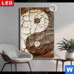 Leuchtbild Dia Yin Yang Auf Rissiger Erde Hochformat Produktvorschau mit dem Bild Yin Yang auf rissiger Erde im Format Hochformat.