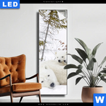Leuchtbild Eisbaerenfamilie In Winterlicher Landschaft Schmal Produktvorschau mit dem Bild Eisbärenfamilie in winterlicher Landschaft im Format Schmal.