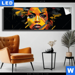 Leuchtbild Erzoernte Frau Panorama Produktvorschau mit dem Bild Erzörnte Frau im Format Panorama.