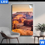 Leuchtbild Felsen Bei Sonnenuntergang Hochformat Produktvorschau mit dem Bild Felsen bei Sonnenuntergang im Format Hochformat.