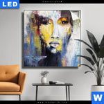 Leuchtbild Frau Martini Cocktail Quadrat Produktvorschau mit dem Bild Frau & Martini Cocktail im Format Quadrat.