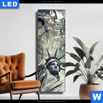 Leuchtbild Freiheitsstatue Im Sandsturm Schmal Produktvorschau mit dem Bild Freiheitsstatue im Sandsturm im Format Schmal.