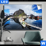 Leuchtbild Fruehling In Norwegen Querformat Produktvorschau mit dem Bild Frühling in Norwegen im Format Querformat.