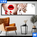 Leuchtbild Gesicht Rosen Panorama Produktvorschau mit dem Bild Gesicht & Rosen im Format Panorama.