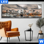 Leuchtbild Innenstadt Von Manhattan Panorama Produktvorschau mit dem Bild Innenstadt von Manhattan im Format Panorama.