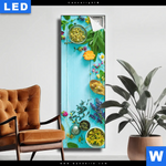 Leuchtbild Kraeuter Auf Blauem Holztisch Schmal Produktvorschau mit dem Bild Kräuter auf blauem Holztisch im Format Schmal.