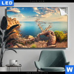 Leuchtbild Kuestenlandschaft Mit Altem Baum Querformat Produktvorschau mit dem Bild Küstenlandschaft mit altem Baum im Format Querformat.