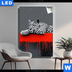 Leuchtbild Leopard Eleganz Trifft Abstraktion Hochformat Produktvorschau mit dem Bild Leopard - Eleganz trifft Abstraktion im Format Hochformat.
