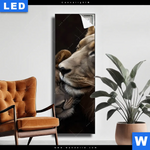 Leuchtbild Loewen Staerke Und Zaertlichkeit Schmal Produktvorschau mit dem Bild Löwen - Stärke und Zärtlichkeit im Format Schmal.