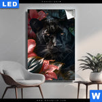 Leuchtbild Panther Und Rote Blueten Hochformat Produktvorschau mit dem Bild Panther und rote Blüten im Format Hochformat.