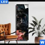 Leuchtbild Panther Und Rote Blueten Schmal Produktvorschau mit dem Bild Panther und rote Blüten im Format Schmal.