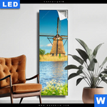 Leuchtbild Romantik Zwischen Windmuehlen Schmal Produktvorschau mit dem Bild Romantik zwischen Windmühlen im Format Schmal.