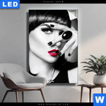 Leuchtbild Schoene Geheimnisvolle Hochformat Produktvorschau mit dem Bild Schöne Geheimnisvolle im Format Hochformat.