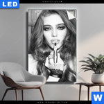 Leuchtbild Schoener Mittelfinger Hochformat Produktvorschau mit dem Bild Schöner Mittelfinger im Format Hochformat.