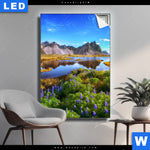 Leuchtbild Schoener Tag In Island Hochformat Produktvorschau mit dem Bild Schöner Tag in Island im Format Hochformat.