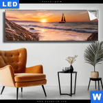Leuchtbild Segelboot Im Sonnenuntergang Panorama Produktvorschau mit dem Bild Segelboot im Sonnenuntergang im Format Panorama.