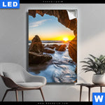 Leuchtbild Sonnenuntergang In Meeresgrotte Hochformat Produktvorschau mit dem Bild Sonnenuntergang in Meeresgrotte im Format Hochformat.