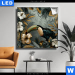 Leuchtbild Tukan Im Goldenen Regenwald Quadrat Produktvorschau mit dem Bild Tukan im goldenen Regenwald im Format Quadrat.