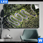 Leuchtbild Wald Strasse Luftaufnahme Querformat Produktvorschau mit dem Bild Wald & Straße Luftaufnahme im Format Querformat.