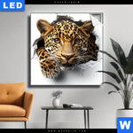 Leuchtbild Wanddurchbruch Leopard Quadrat Produktvorschau mit dem Bild Wanddurchbruch - Leopard im Format Quadrat.