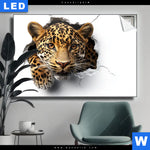 Leuchtbild Wanddurchbruch Leopard Querformat Produktvorschau mit dem Bild Wanddurchbruch - Leopard im Format Querformat.
