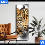 Leuchtbild Wanddurchbruch Leopard Schmal Produktvorschau mit dem Bild Wanddurchbruch - Leopard im Format Schmal.