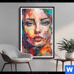 Poster Abstraktes Frauenportraet Aurora Hochformat Produktvorschau mit dem Bild Abstraktes Frauenporträt Aurora im Format Hochformat.