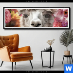 Poster Alpaka Mit Blumen Panorama Produktvorschau mit dem Bild Alpaka mit Blumen im Format Panorama.