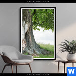 Poster Alte Linde Auf Sommerwiese Hochformat Produktvorschau mit dem Bild Alte Linde auf Sommerwiese im Format Hochformat.