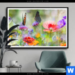 Poster Blumenwiese Mit Schmetterlingen Querformat Produktvorschau mit dem Bild Blumenwiese mit Schmetterlingen im Format Querformat.