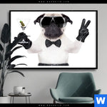 Poster Cooler Mops Mit Martini Querformat Produktvorschau mit dem Bild Cooler Mops mit Martini im Format Querformat.