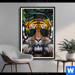 Poster Cooler Tiger Hochformat Produktvorschau mit dem Bild Cooler Tiger im Format Hochformat.