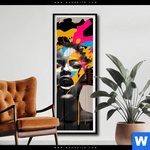 Poster Frau Mit Kopfhoerern Schmal Produktvorschau mit dem Bild Frau mit Kopfhörern im Format Schmal.