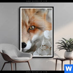 Poster Friedlicher Fuchs Und Blumen Hochformat Produktvorschau mit dem Bild Friedlicher Fuchs und Blumen im Format Hochformat.