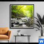 Poster Gebirgsfluss Im Wald Quadrat Produktvorschau mit dem Bild Gebirgsfluss im Wald im Format Quadrat.