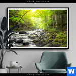 Poster Gebirgsfluss Im Wald Querformat Produktvorschau mit dem Bild Gebirgsfluss im Wald im Format Querformat.