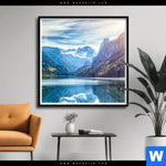 Poster Idyllischer Bergsee Im Gebirge Quadrat Produktvorschau mit dem Bild Idyllischer Bergsee im Gebirge im Format Quadrat.