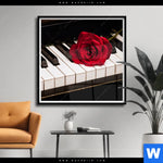 Poster Klavier Rose Quadrat Produktvorschau mit dem Bild Klavier & Rose im Format Quadrat.