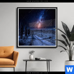 Poster Milchstrasse Ueber Einem Feldweg Quadrat Produktvorschau mit dem Bild Milchstraße über einem Feldweg im Format Quadrat.