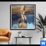 Poster Spiegelbild Loewe Loewenjunges Quadrat Produktvorschau mit dem Bild Spiegelbild Löwe & Löwenjunges im Format Quadrat.