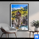 Poster Waldhuette Am Fluss Hochformat Produktvorschau mit dem Bild Waldhütte am Fluss im Format Hochformat.