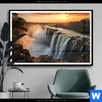 Poster Wasserfall Bei Abendsonne Querformat Produktvorschau mit dem Bild Wasserfall bei Abendsonne im Format Querformat.