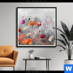 Poster Zarte Mohnblumen Im Wind Quadrat Produktvorschau mit dem Bild Zarte Mohnblumen im Wind im Format Quadrat.