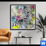 Poster Zebra Blumen Quadrat Produktvorschau mit dem Bild Zebra & Blumen im Format Quadrat.